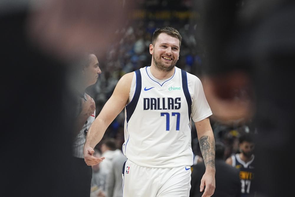 球鞋是二手 球鞋是二手