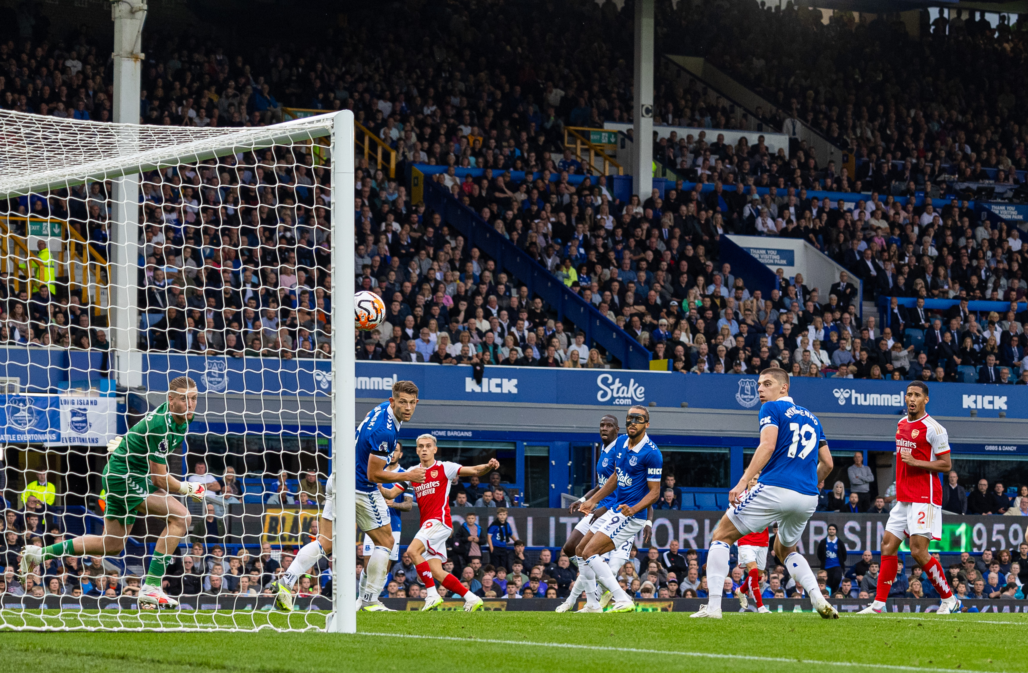 冈萨雷斯首 冈萨雷斯首