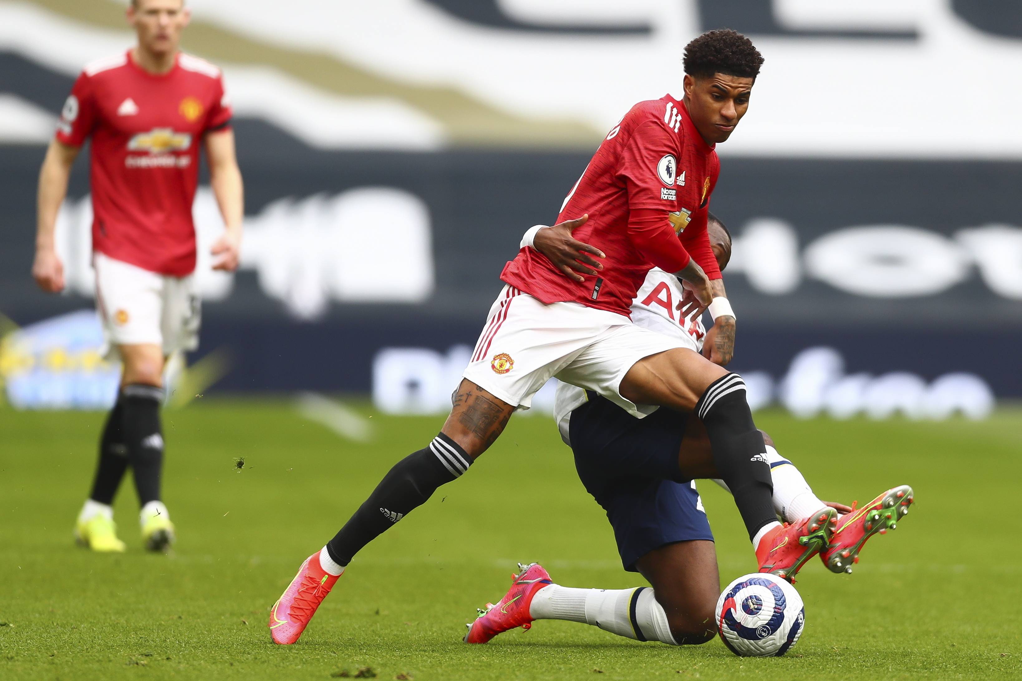 而杨瀚森选 而杨瀚森选