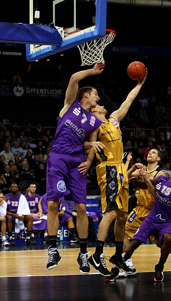 更让球迷直 更让球迷直